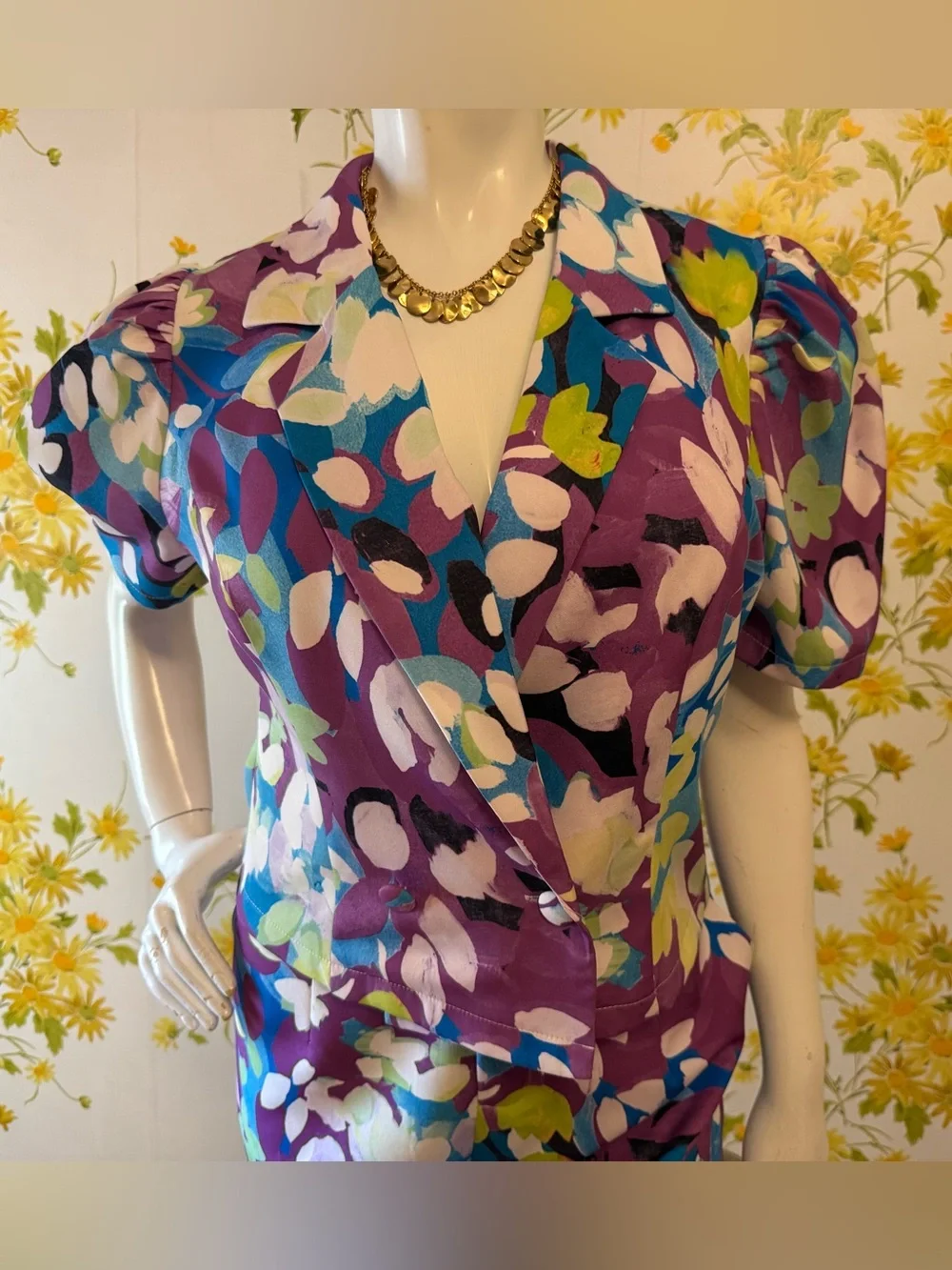 NWT Purple Floral Two-Piece Pantsuit with Blue & Green Accents size M - Picture 4 of 16
